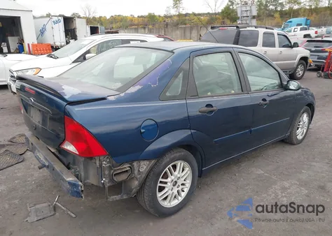 2000 Ford Focus Zts z USA, uszkodzony, nr VIN 1FAHP3833YW354544